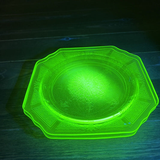 2 Antique Hocking Glass Depression Green Princess Vaseline Plate EUC GLOWS