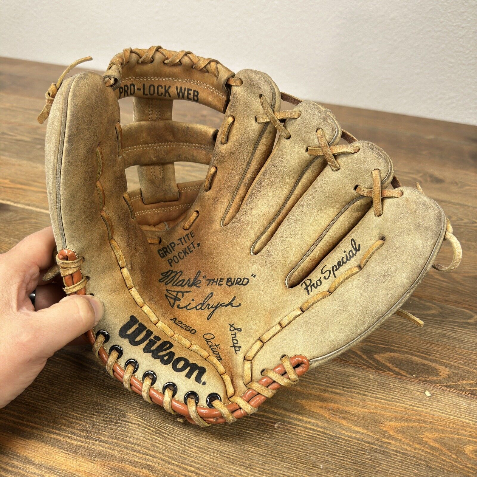 Vintage Wilson A2250 Mark The Bird Fidrych Baseball Glove Mitt Right Hand Throw