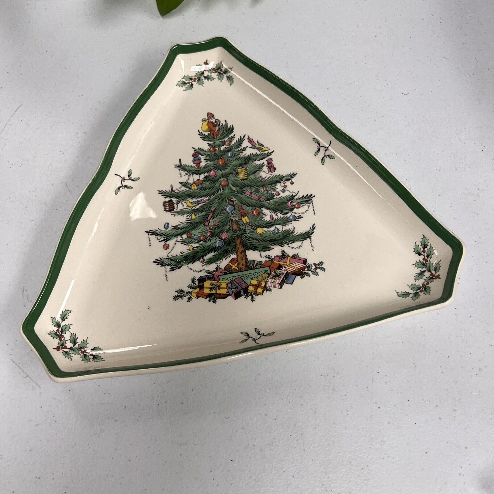 Spode Christmas Tree Triangle Dish Candy Nut Bowl Serving Tray S3324-N