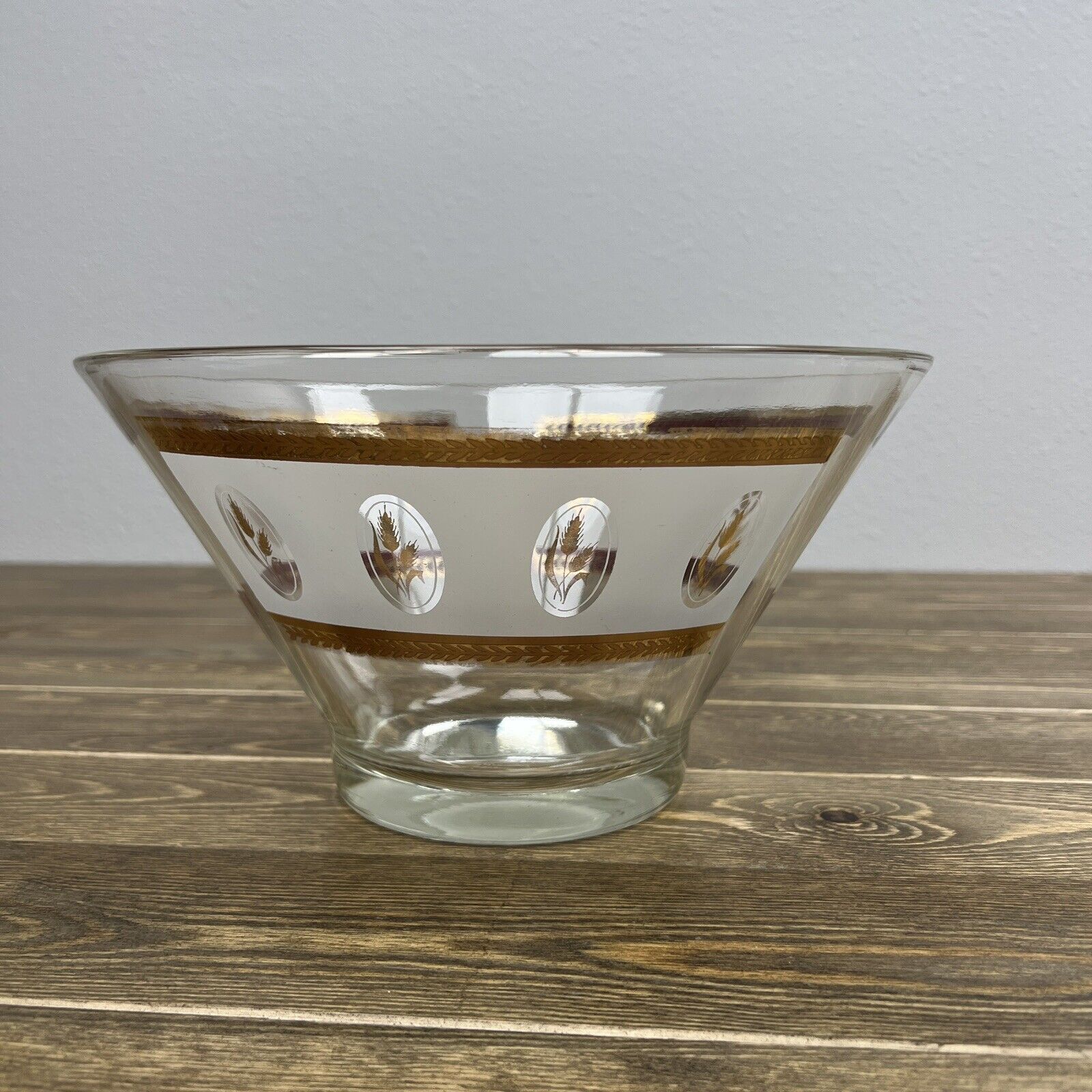 Vintage MCM Anchor Hocking Glass Chip Serving Bowl Gold Wheat Leaf