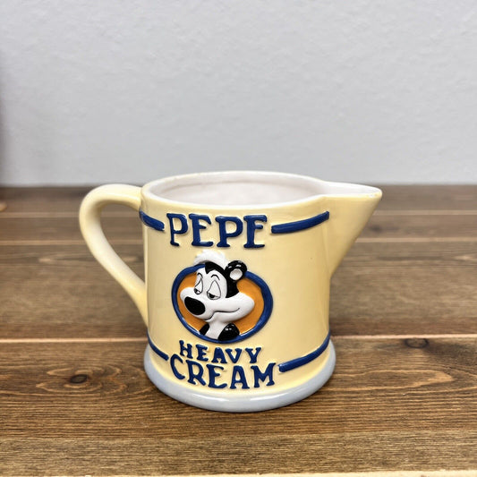 Looney Tunes "Pepe Le Pew - Heavy Cream" Creamer Warner Bros 1996