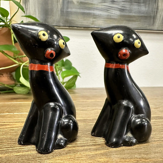 Rare CATS MCM Black Ceramic Salt Pepper Set Vintage Japan football shaped heads